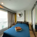 The Base Deluxe Kingsize